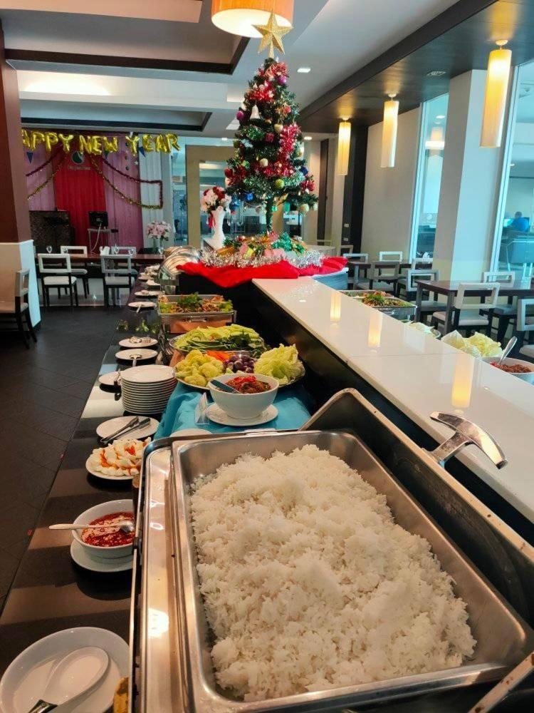 โรงแรม ซิตี้พาร์ค โคราช City Park Hotel Nakhonratchasima Exterior photo