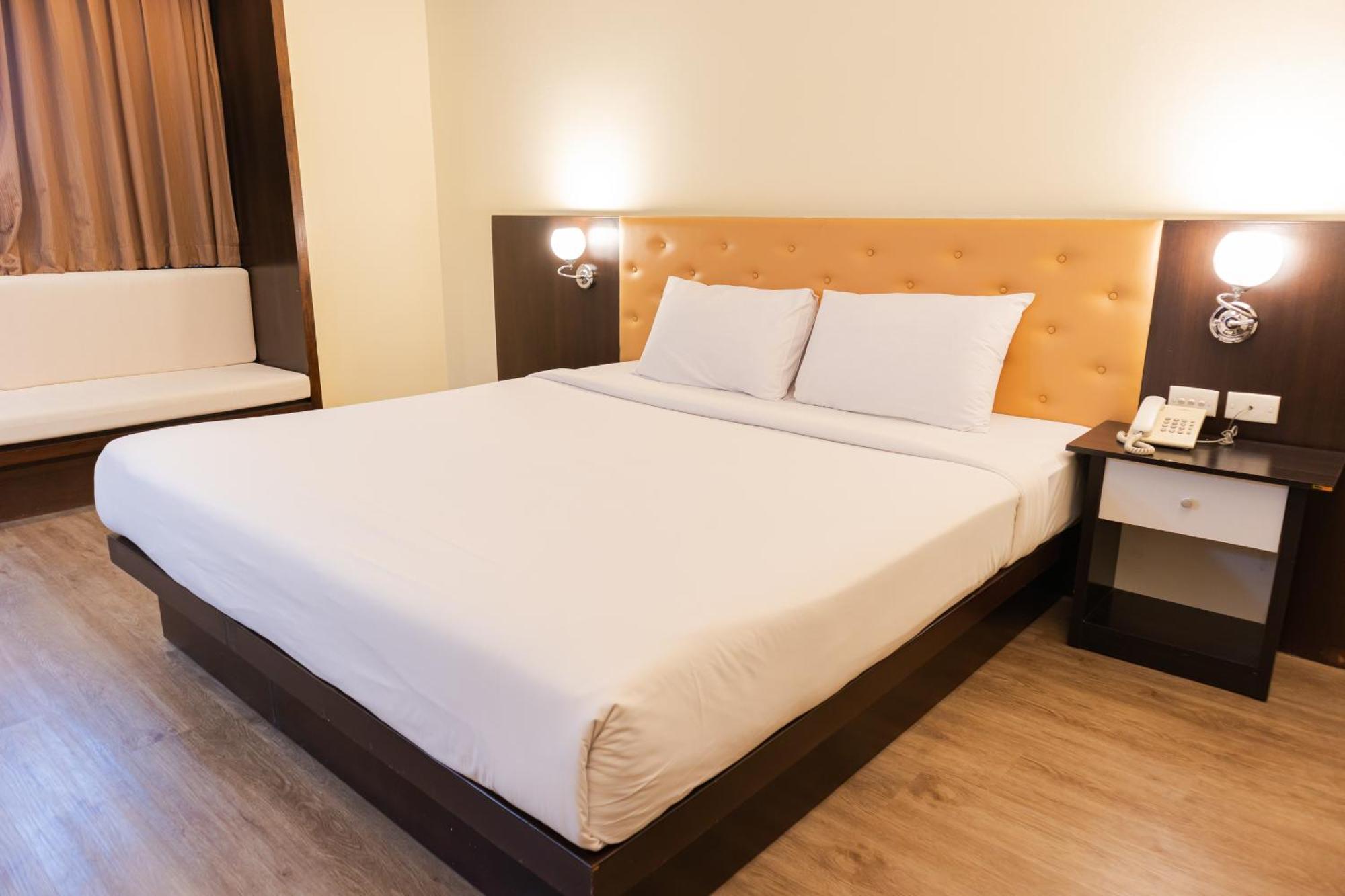 โรงแรม ซิตี้พาร์ค โคราช City Park Hotel Nakhonratchasima Exterior photo