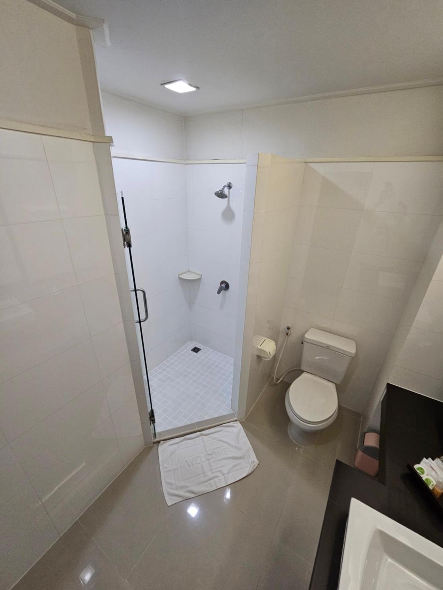โรงแรม ซิตี้พาร์ค โคราช City Park Hotel Nakhonratchasima Exterior photo